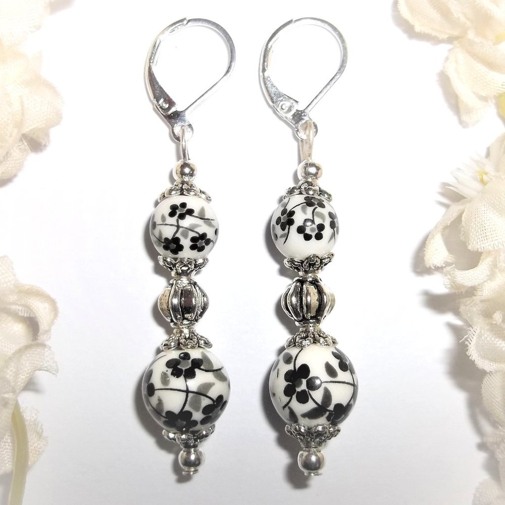 Earrings, Earring Set, Dangle Earrings, Beaded Earrings, Flower Earrings 7178